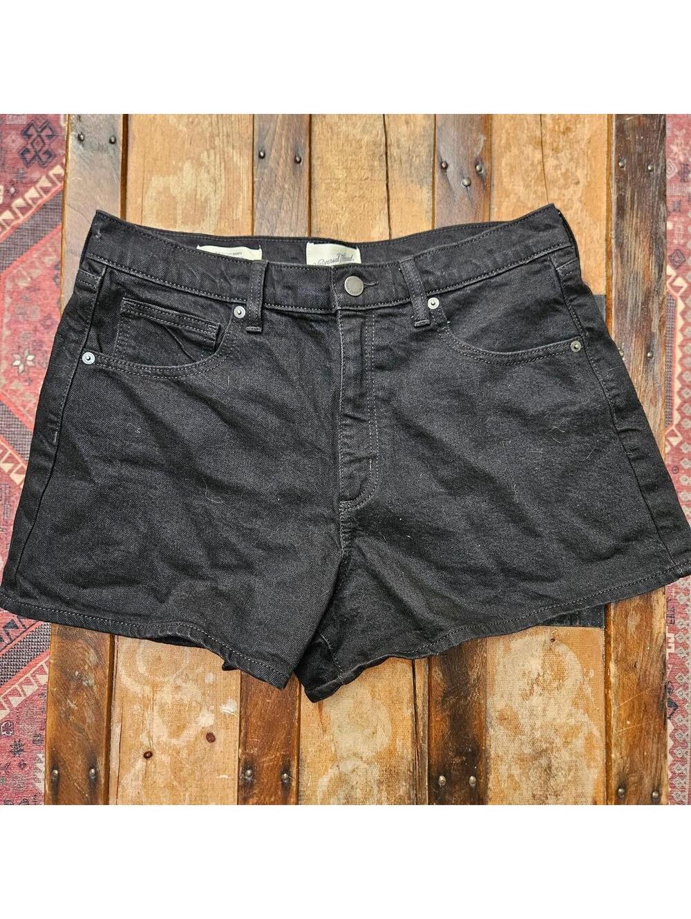 Universal Thread black denim shorts 10